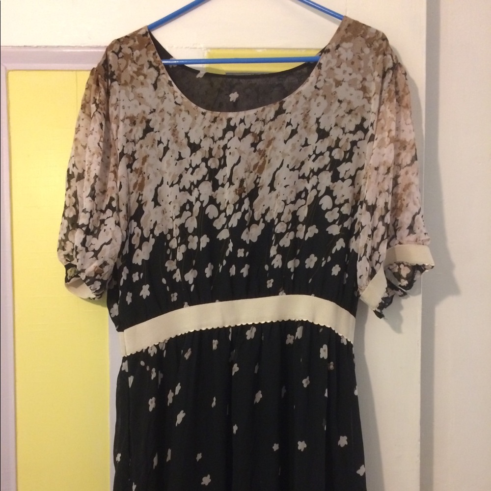 Black & Tan Tom Carry Maxi Flower Dress Plus Size